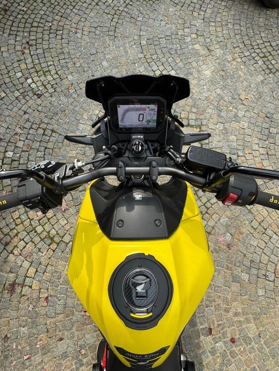 Honda CB 750 Hornet (2023 - 24) (5)