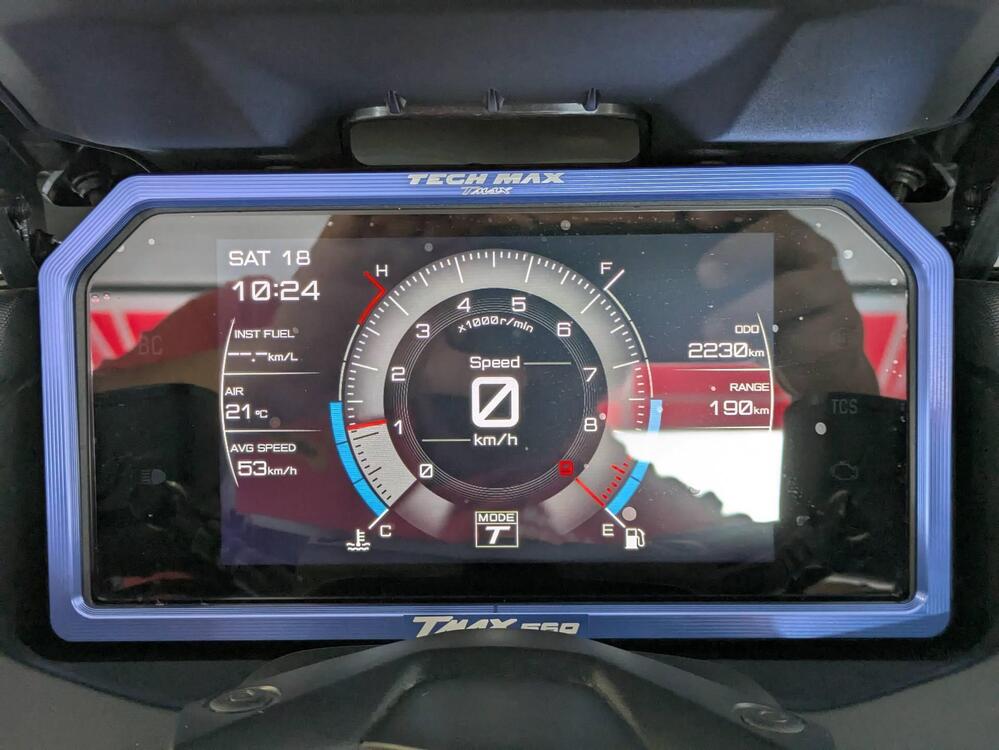 Yamaha T-Max 560 (2025) (2)