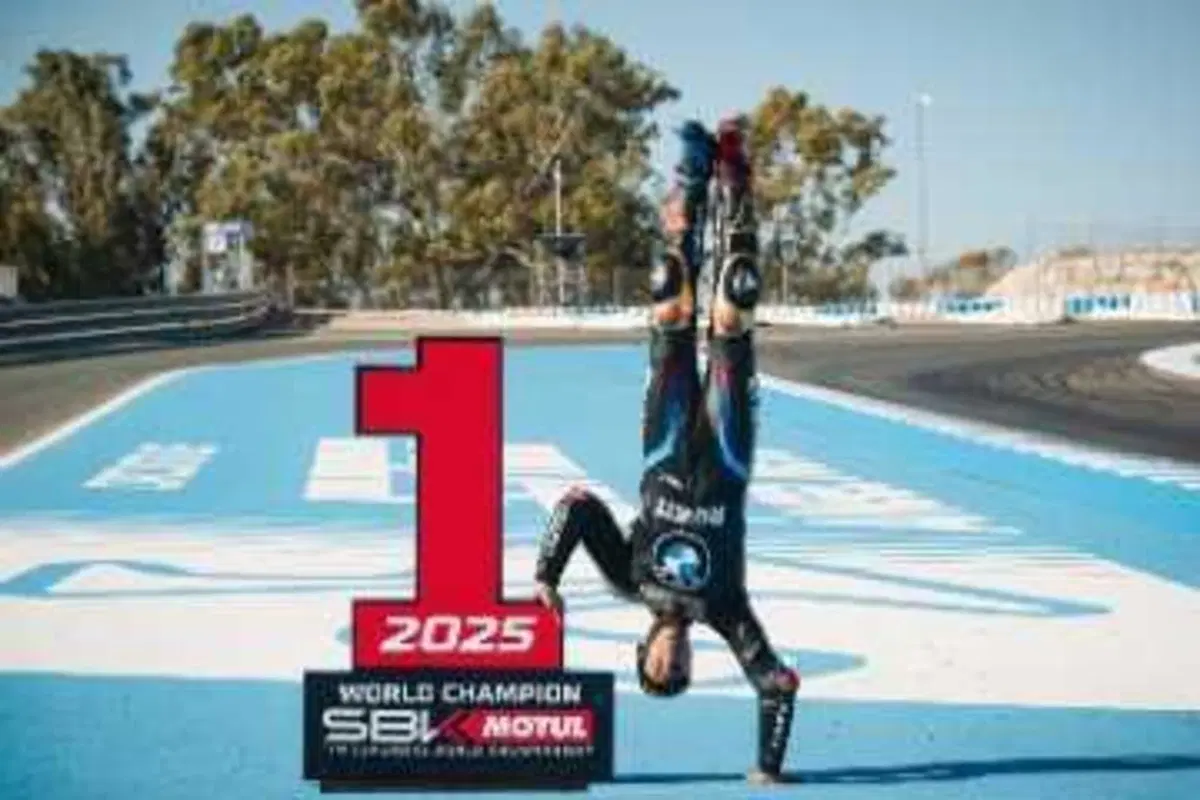 SBK 2025. GP di Spagna. Nicolò Bulega domina Gara1 a Jerez! (7)