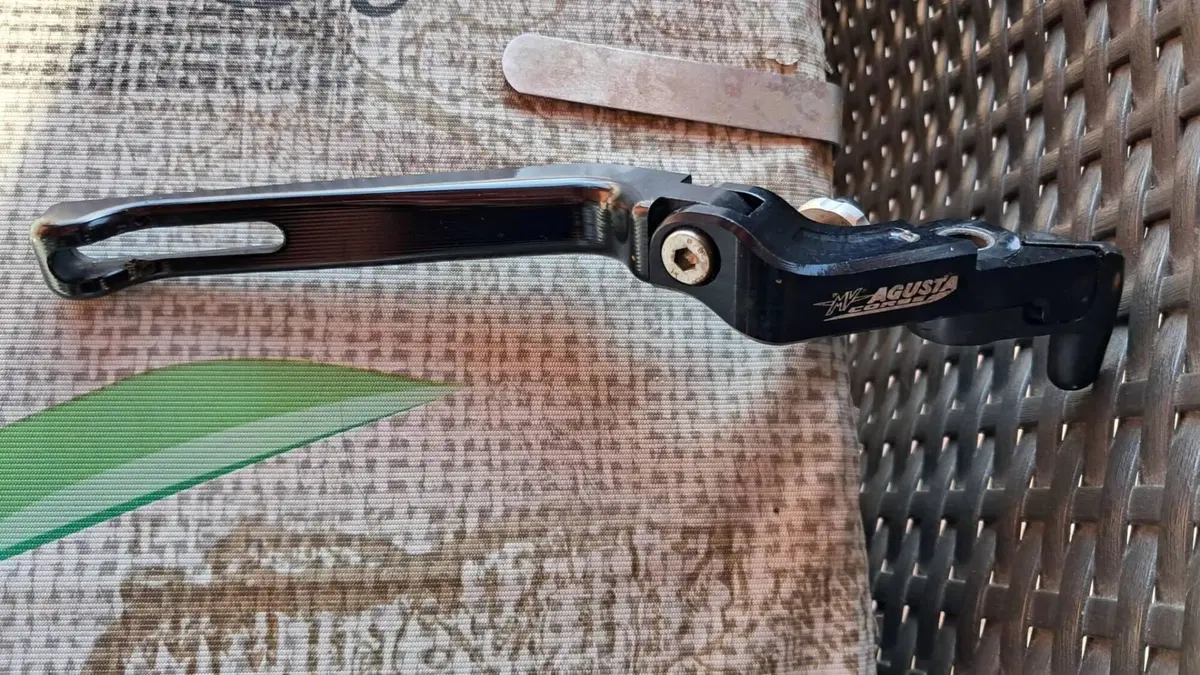 POMPA E LEVA FRENO ANTERIORE MV AGUSTA BRUTALE 675