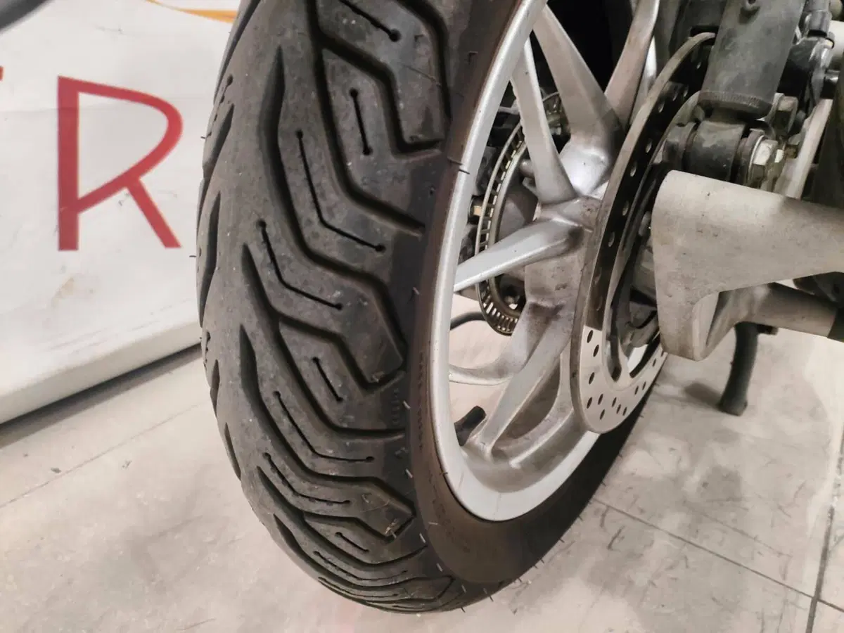 Piaggio Medley 150 ABS (2016 - 19) (7)
