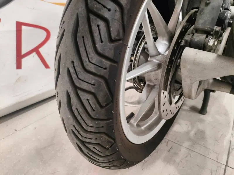 Piaggio Medley 150 ABS (2016 - 19) (7)