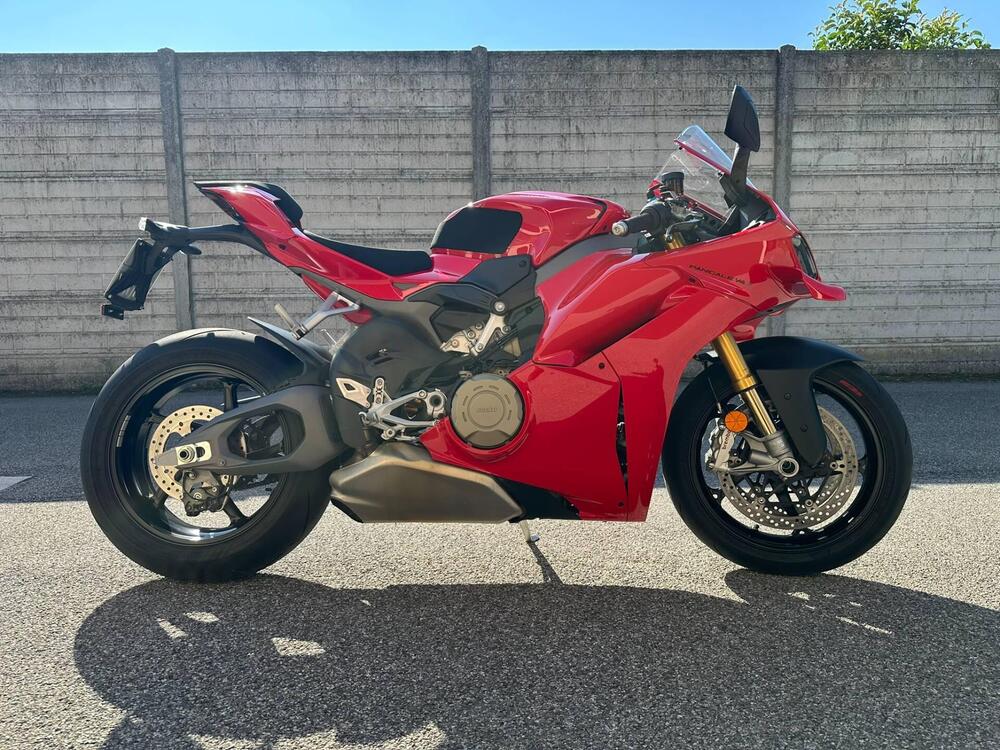 Ducati Panigale V4 S (2025)