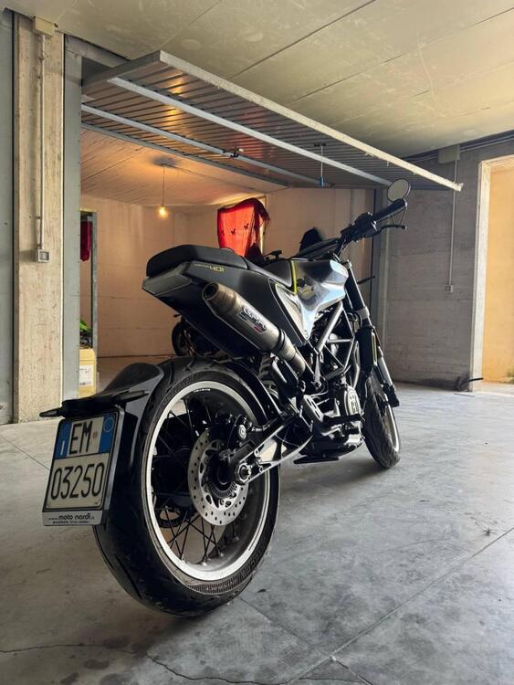 Husqvarna Svartpilen 401 (2018 - 19) (3)