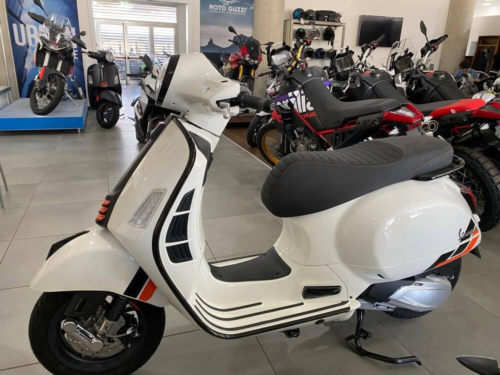 Vespa GTS 310 Supersport (2025) (2)