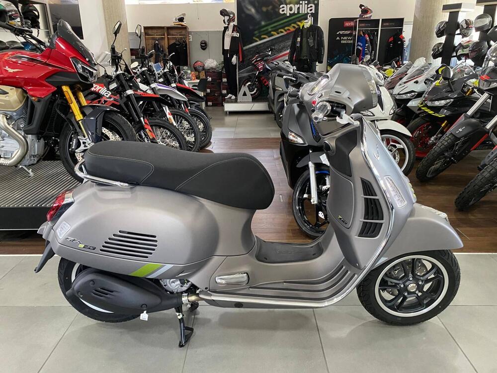 Vespa GTS 310 Super Tech (2025)