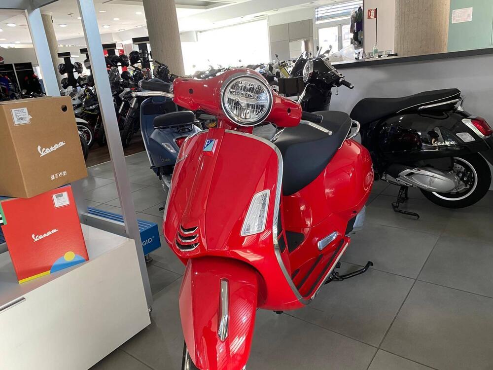 Vespa GTS 310 Super (2025) (2)