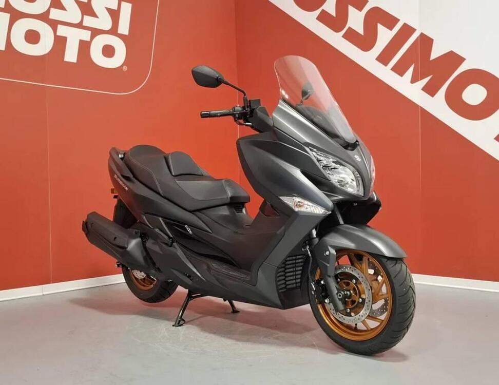 Suzuki Burgman 400 (2025)