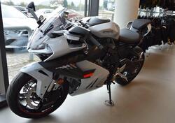 CFMOTO 675SR-R (2025) nuova