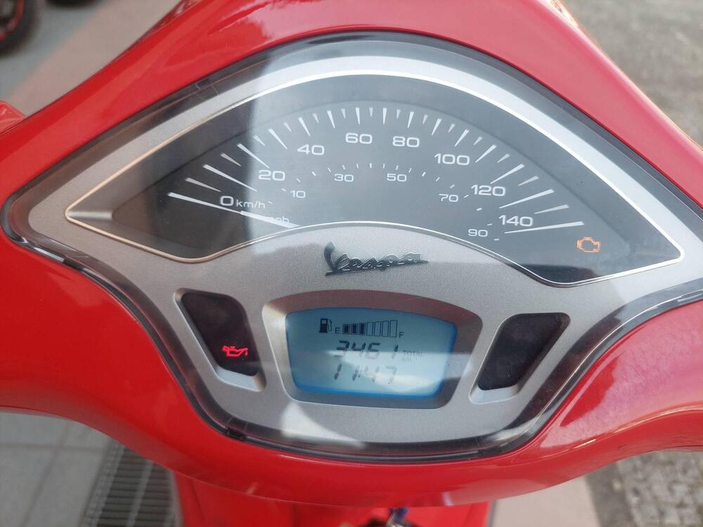 Vespa Primavera 125 RED (2021 - 24) (5)