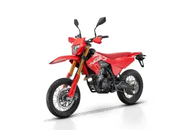 COV 125: la motard per i pi&ugrave; giovani di QJMOTOR [GALLERY]