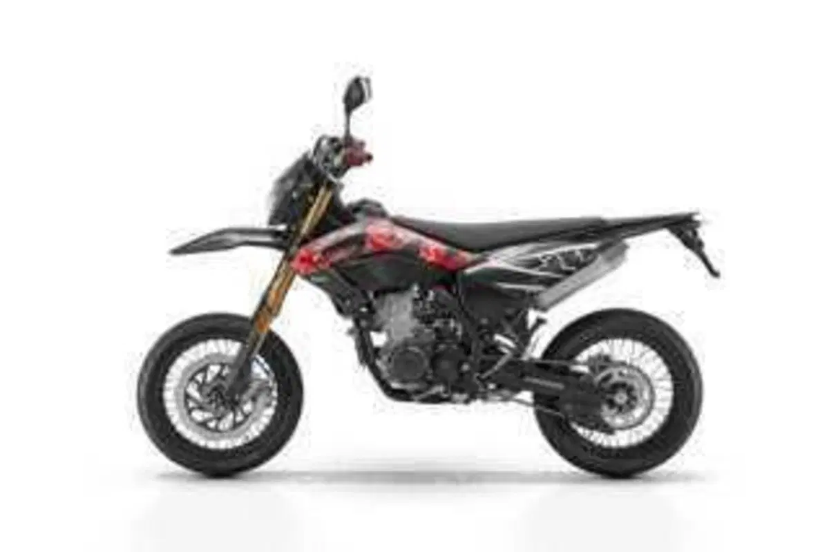 COV 125: la motard per i più giovani di QJMOTOR [GALLERY] (2)