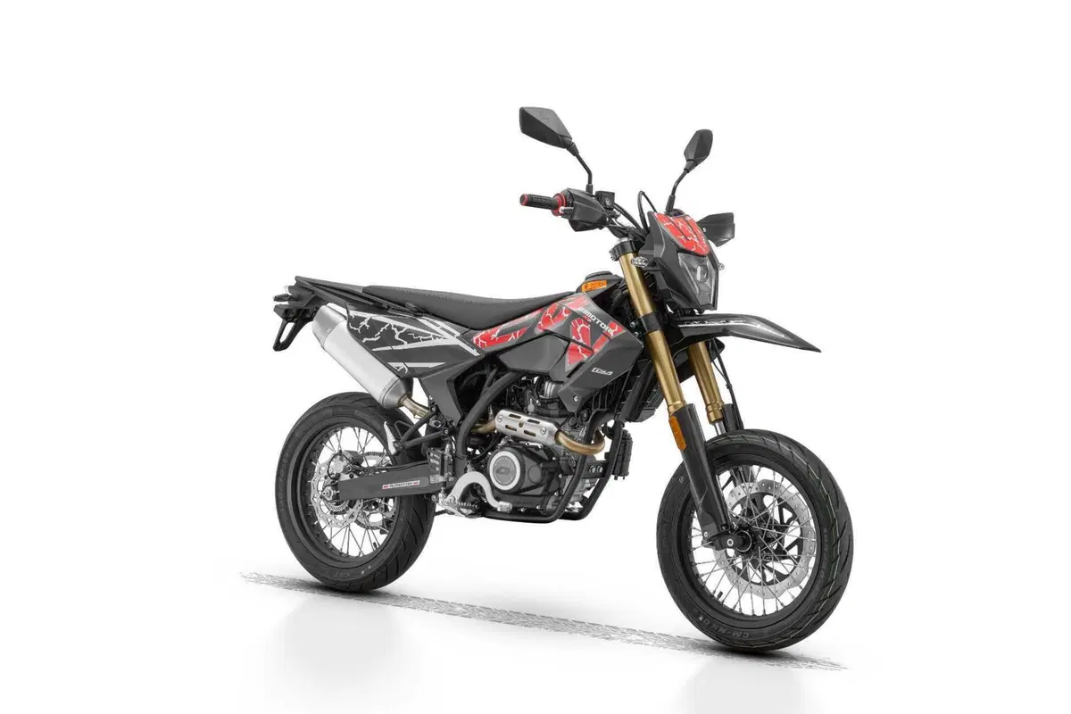 COV 125: la motard per i più giovani di QJMOTOR [GALLERY] (4)