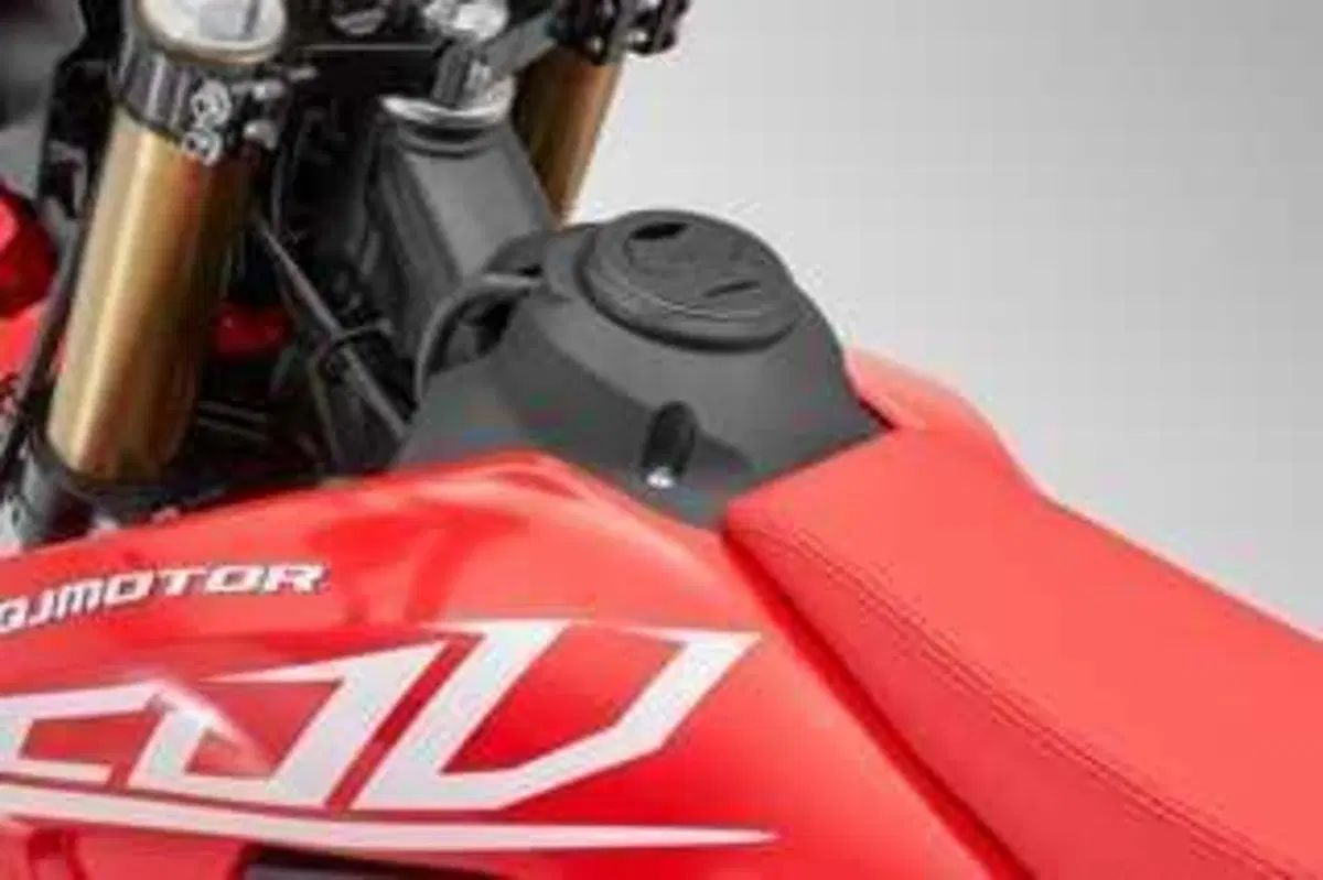 COV 125: la motard per i più giovani di QJMOTOR [GALLERY] (6)