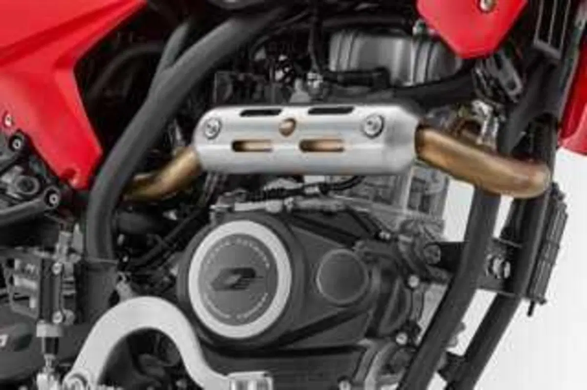 COV 125: la motard per i più giovani di QJMOTOR [GALLERY] (7)