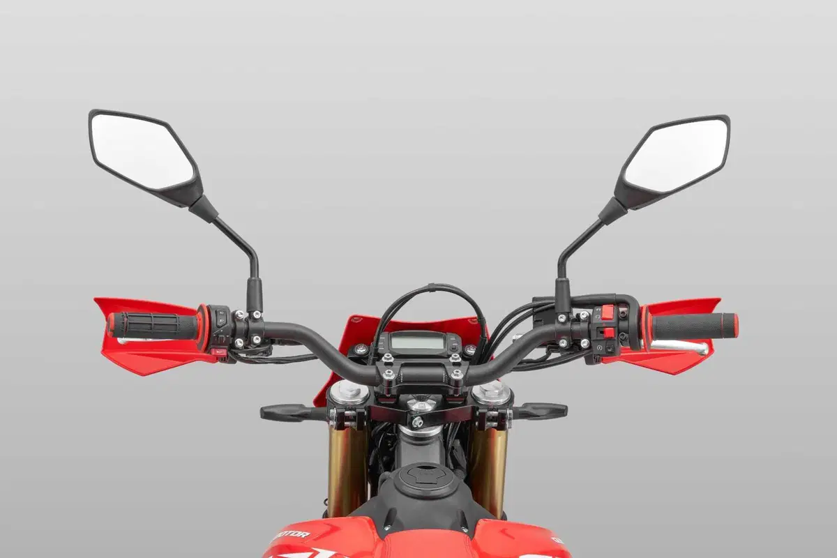 COV 125: la motard per i più giovani di QJMOTOR [GALLERY] (10)