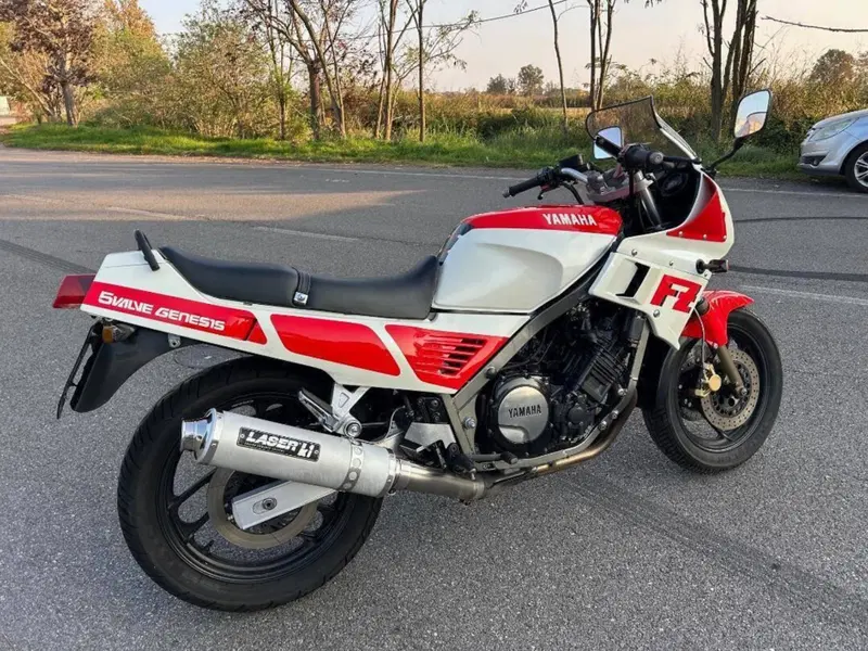 Yamaha FZ 750 (1985 - 88) (7)