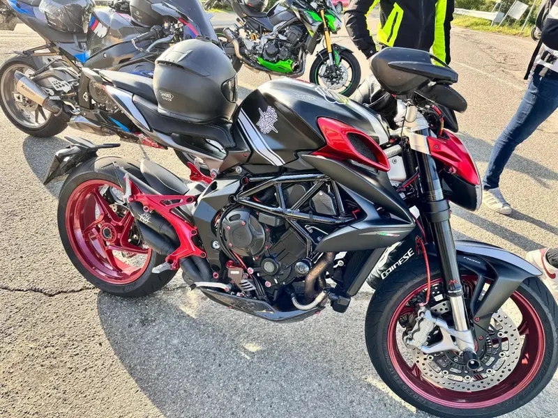 MV Agusta Brutale 800 EAS ABS (2016 - 19) (3)