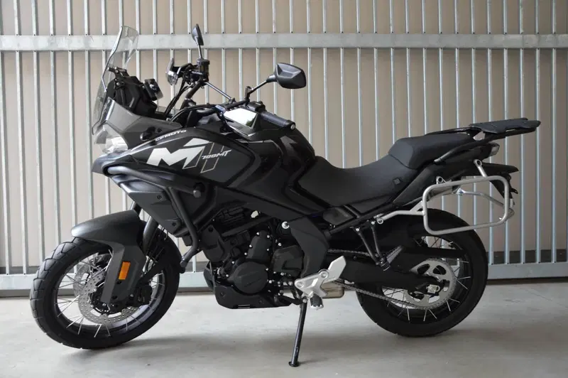 CFMOTO 700MT Adventure (2025 - 26)
