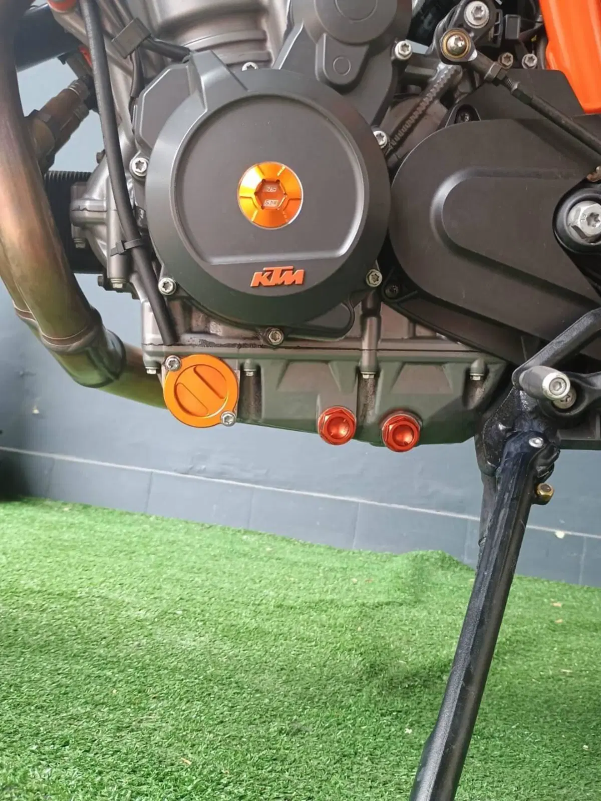 KTM 890 Duke R (2022 - 23) (18)