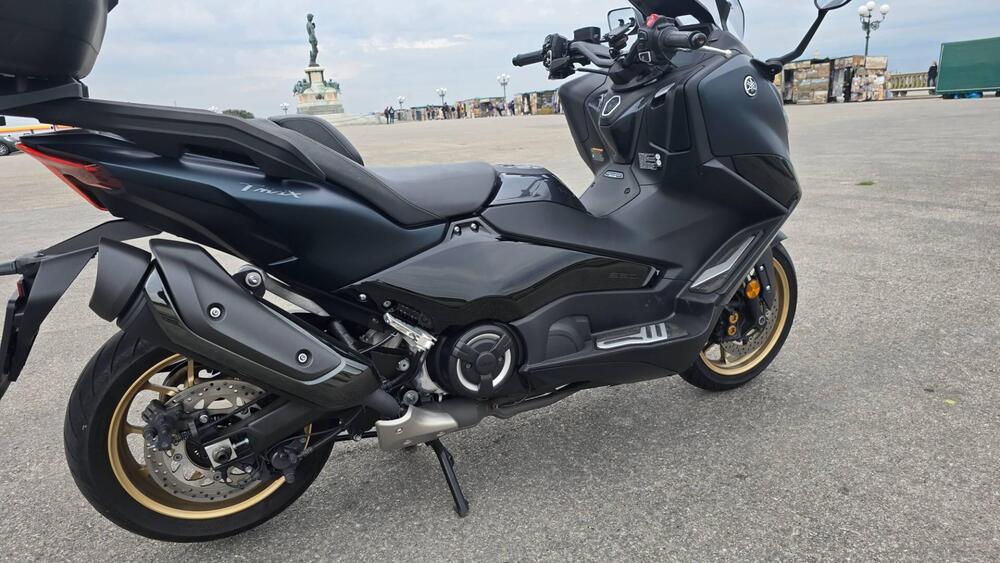 Yamaha T-Max 560 (2022 - 24) (2)
