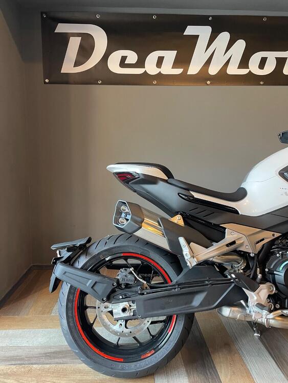 CFMOTO 800NK Advanced (2023 - 25) (2)