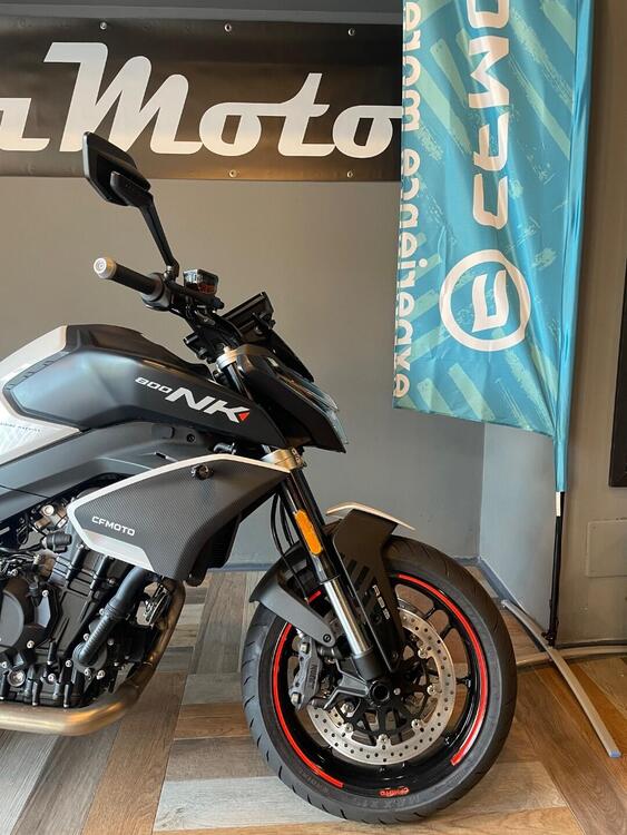 CFMOTO 800NK Advanced (2023 - 25) (3)