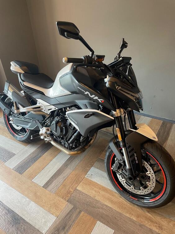 CFMOTO 800NK Advanced (2023 - 25) (4)