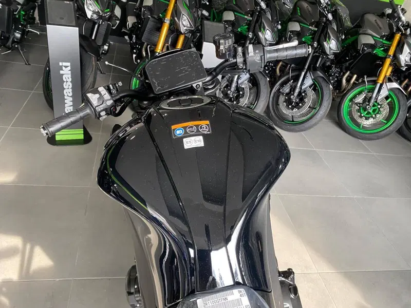 Kawasaki Z 1100 (2026) (7)