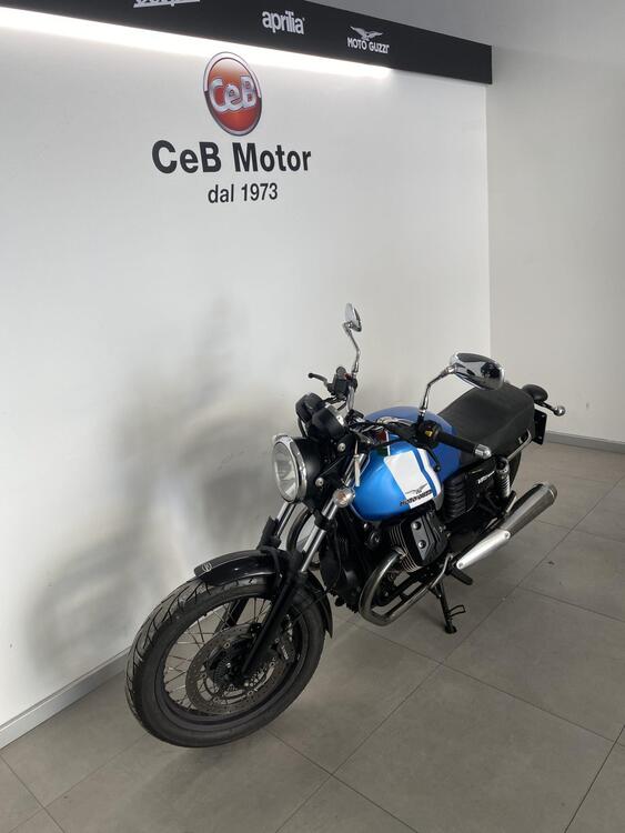 Moto Guzzi V7 II Special (2015 - 17) (4)