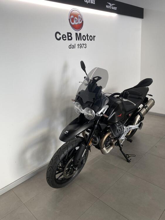 Moto Guzzi V85 Strada (2024 - 25) (4)