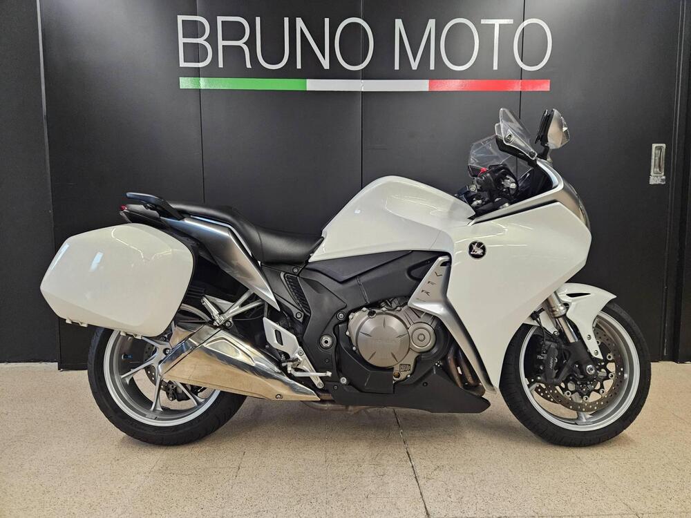 Honda VFR 1200 F ABS (2009 - 16)