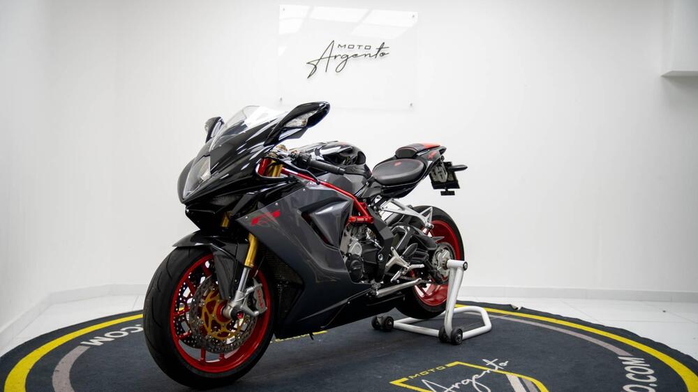 MV Agusta F3 675 (2011 - 15) (4)