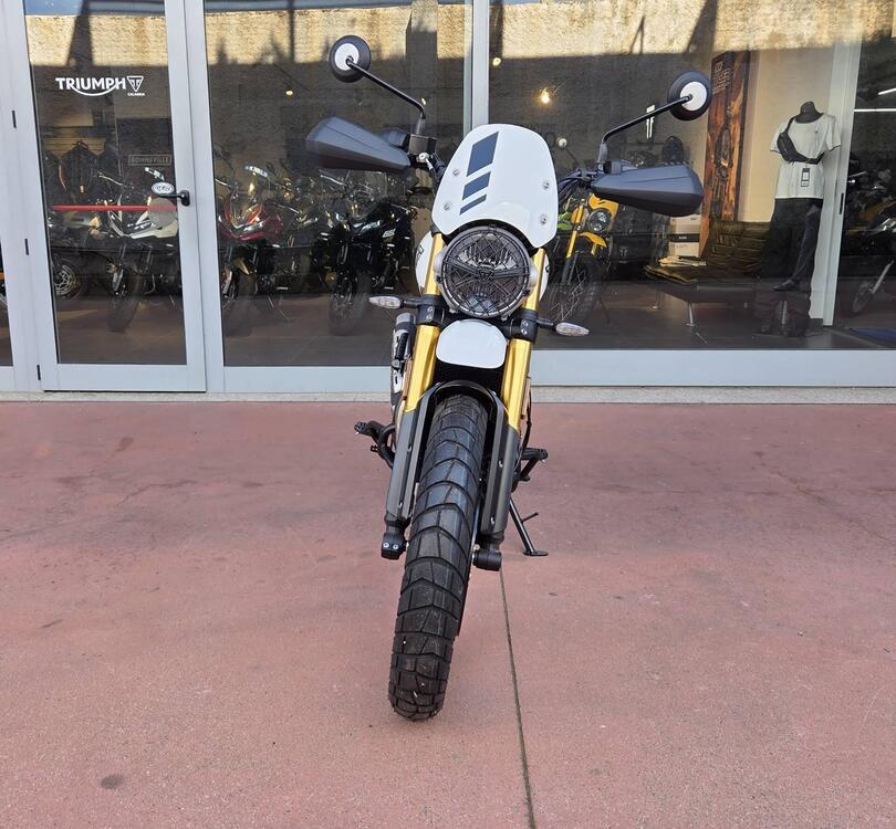 Triumph Scrambler 400 XC (2025) (5)