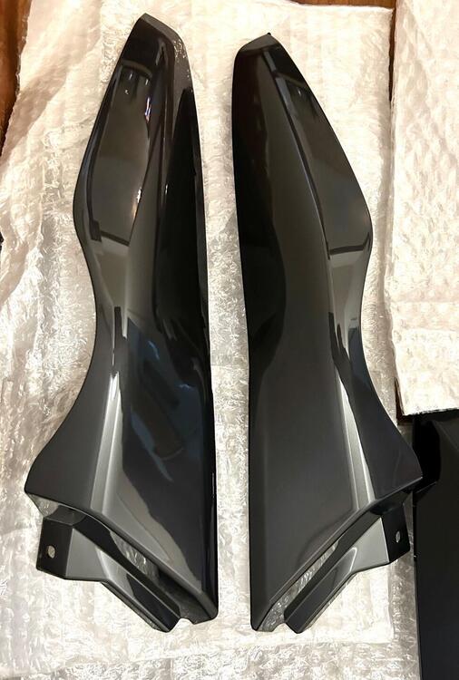 Kit carene yamaha tmax 560cc 2022-2024 (5)