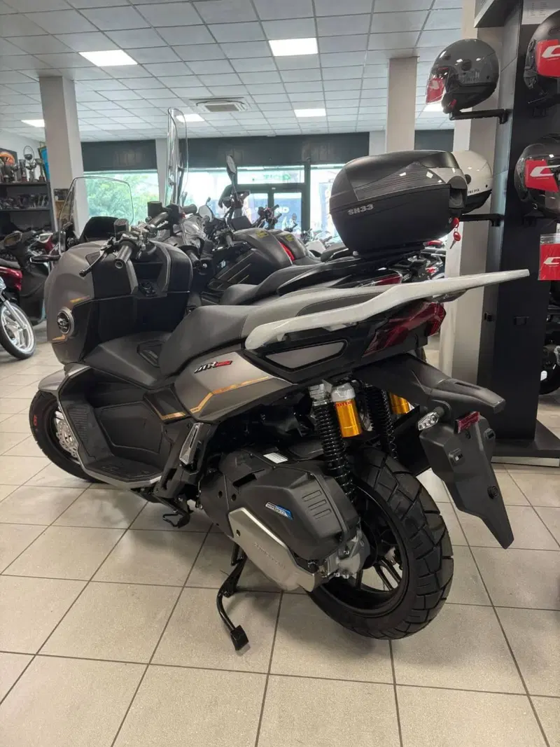 QJ Motor ATR 125 (2025 - 26) (2)