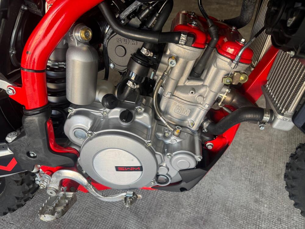 Swm RS 300 R (2021 - 25) (4)