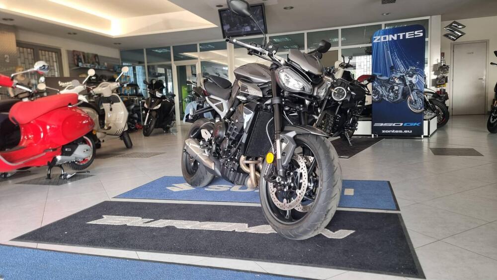 Triumph Street Triple 765 R (2023 - 25) (4)