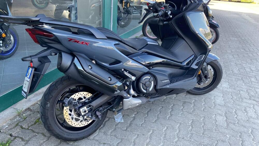 Yamaha T-Max 560 Tech Max (2021) (2)