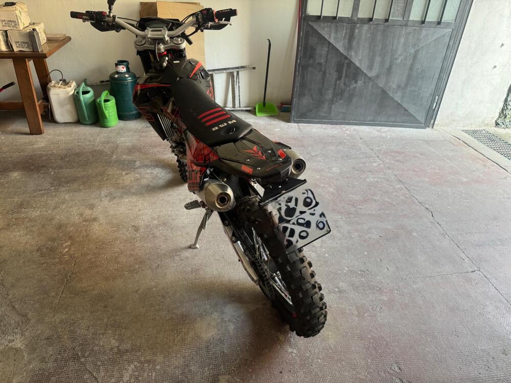 Swm RS 300 R (2021 - 25) (5)