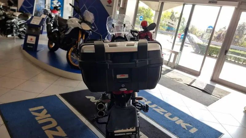 Moto Guzzi V85 TT (2019 - 20) (10)