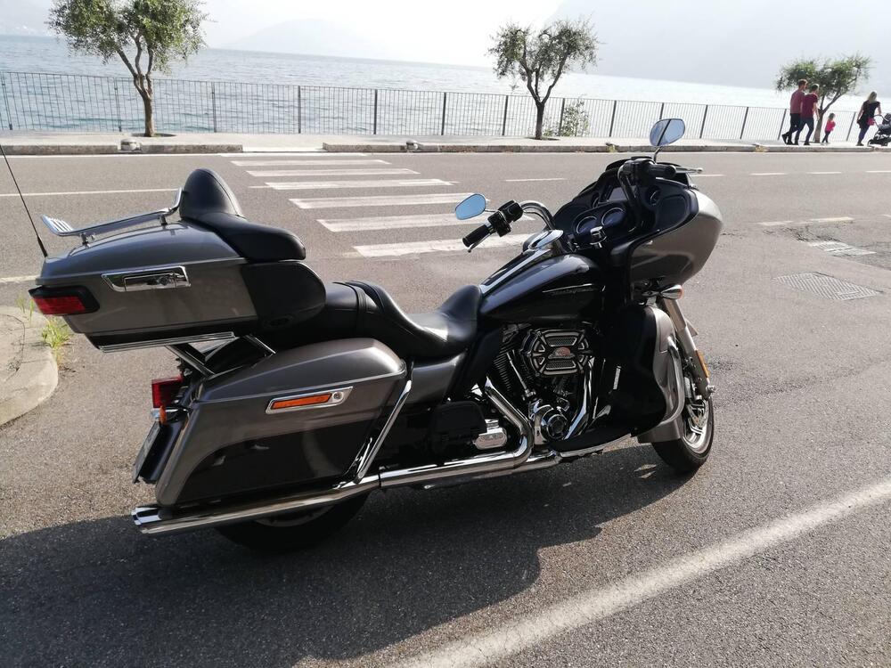 Harley-Davidson 107 Road Glide Ultra (2017 - 18) - FLTRU (4)