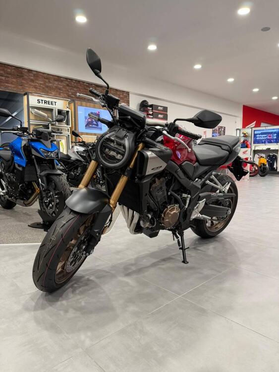 Honda CB 650 R E-Clutch (2024 - 25)