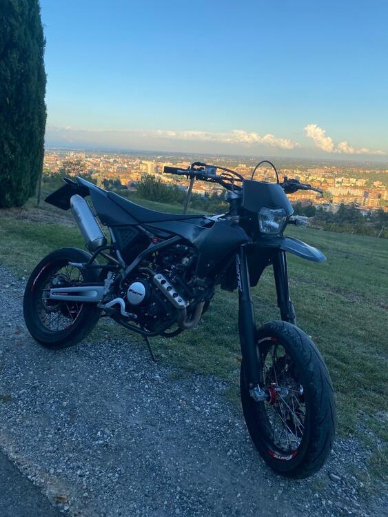 Fantic Motor XMF 125 Motard Performance 4t (2021 - 22) (2)