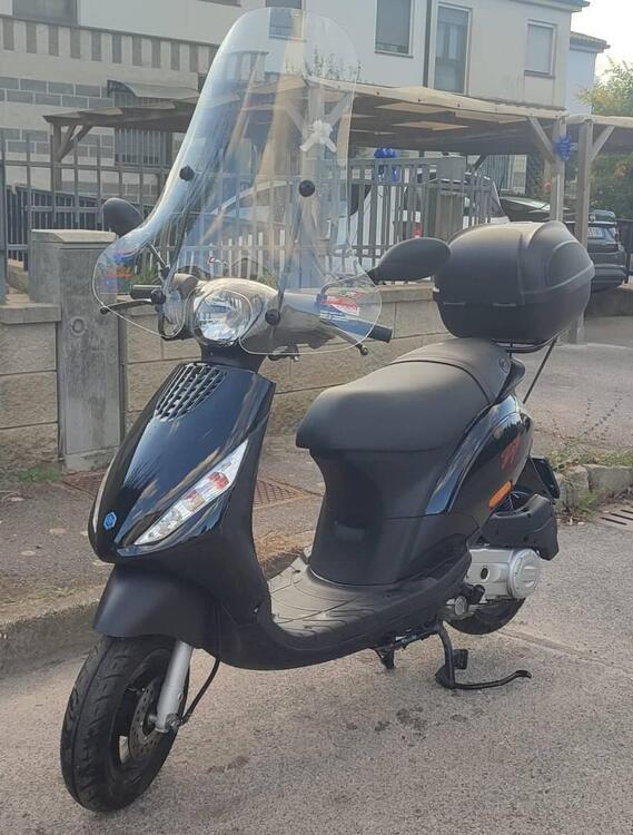 Piaggio Zip 50 4T (2021 - 25) (2)