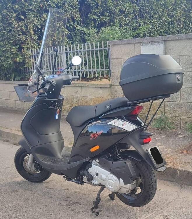 Piaggio Zip 50 4T (2021 - 25) (3)