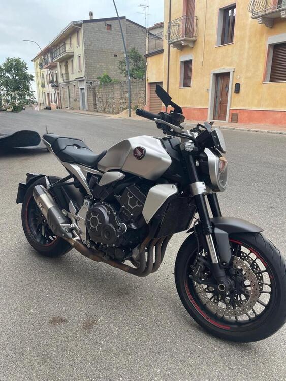 Honda CB 1000 R (2021 - 25) (5)