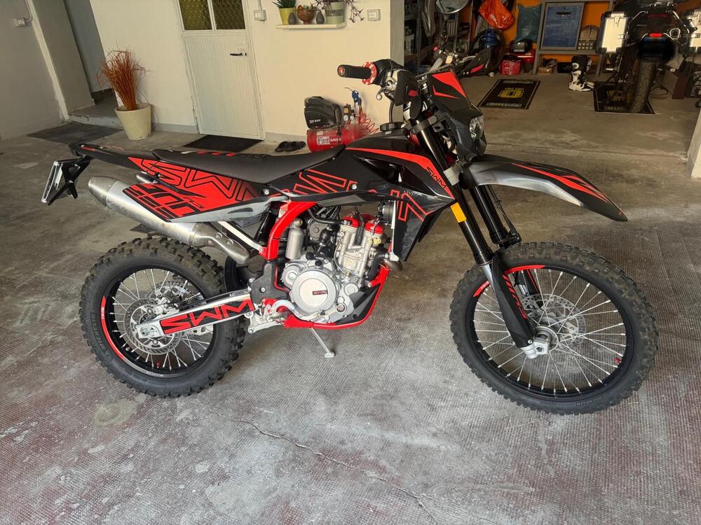 Swm RS 300 R (2021 - 25) (3)