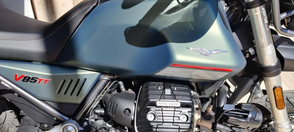 Moto Guzzi V85 TT (2021 - 23)