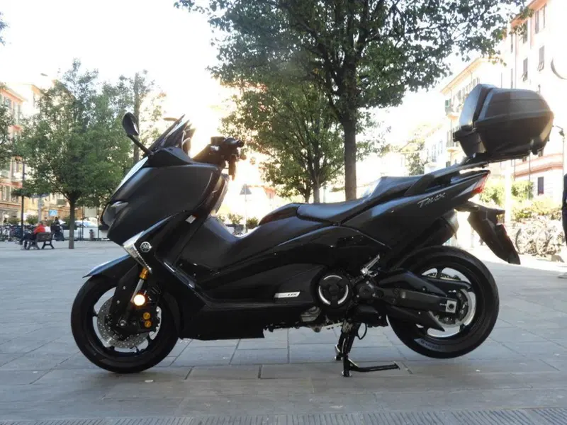 Yamaha T-Max 530 DX (2017 - 19) (4)